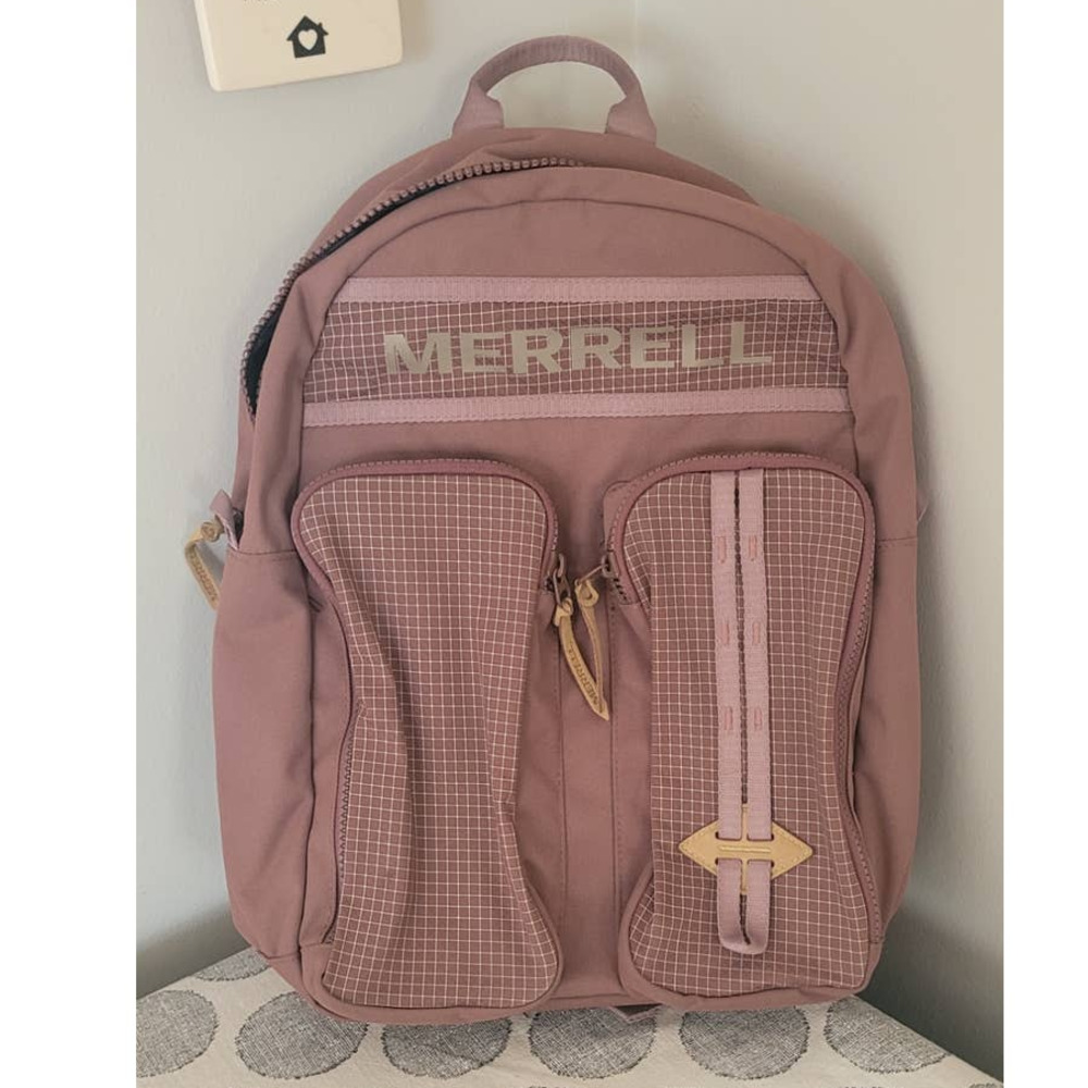 Merrell Backpack Trailhead 15L Camping Hiking Padded Straps Zippered